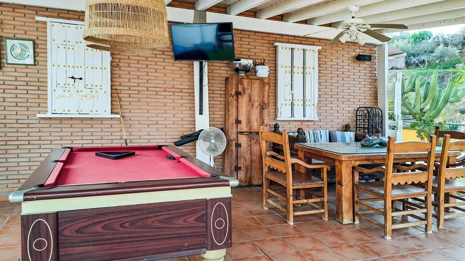 Stunning Apartment In Nerja With Jacuzzi